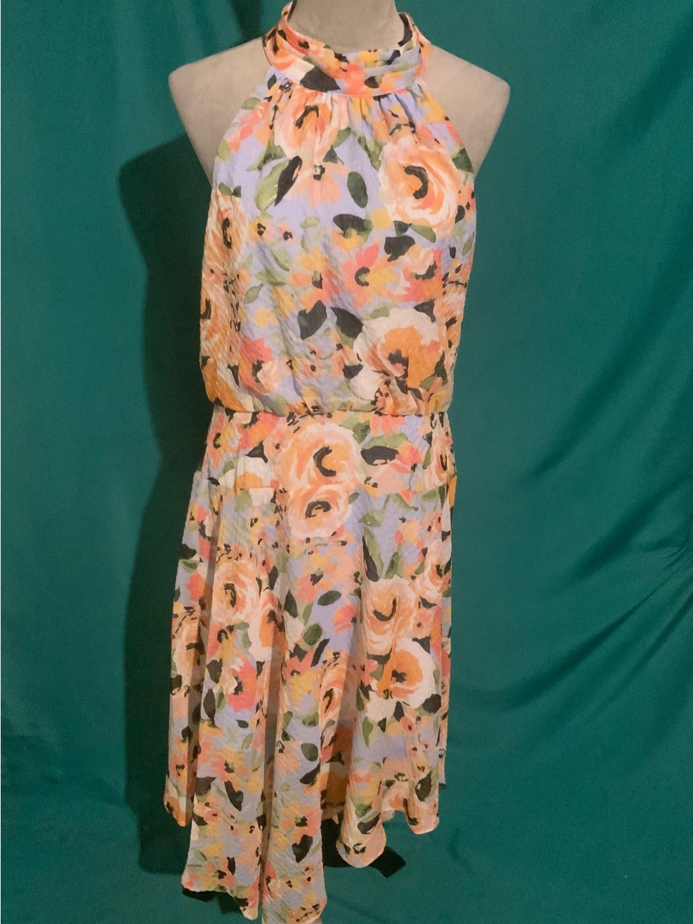 VINCE CAMUTO MULTICOLOR FLORAL ASYMMETRIC CHIFFON HALTER DRESS, HIGH-NECK HALTER
